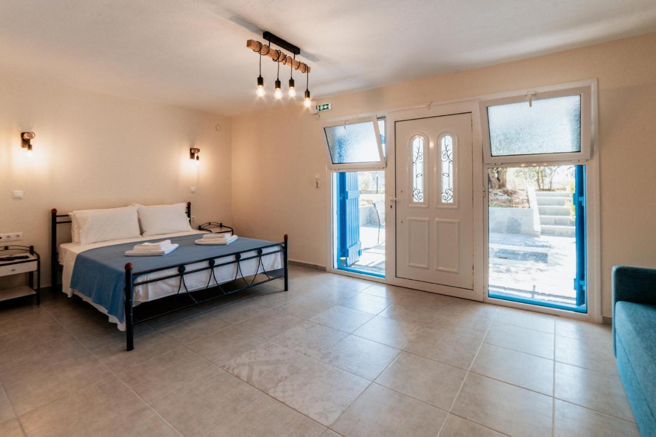Cyclades Luxury Studios Nea Poteidaia Exteriör bild
