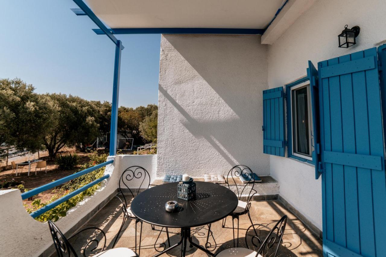 Cyclades Luxury Studios Nea Poteidaia Exteriör bild