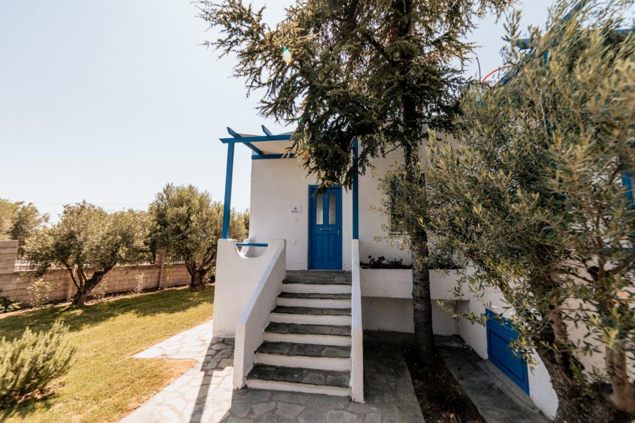 Cyclades Luxury Studios Nea Poteidaia Exteriör bild