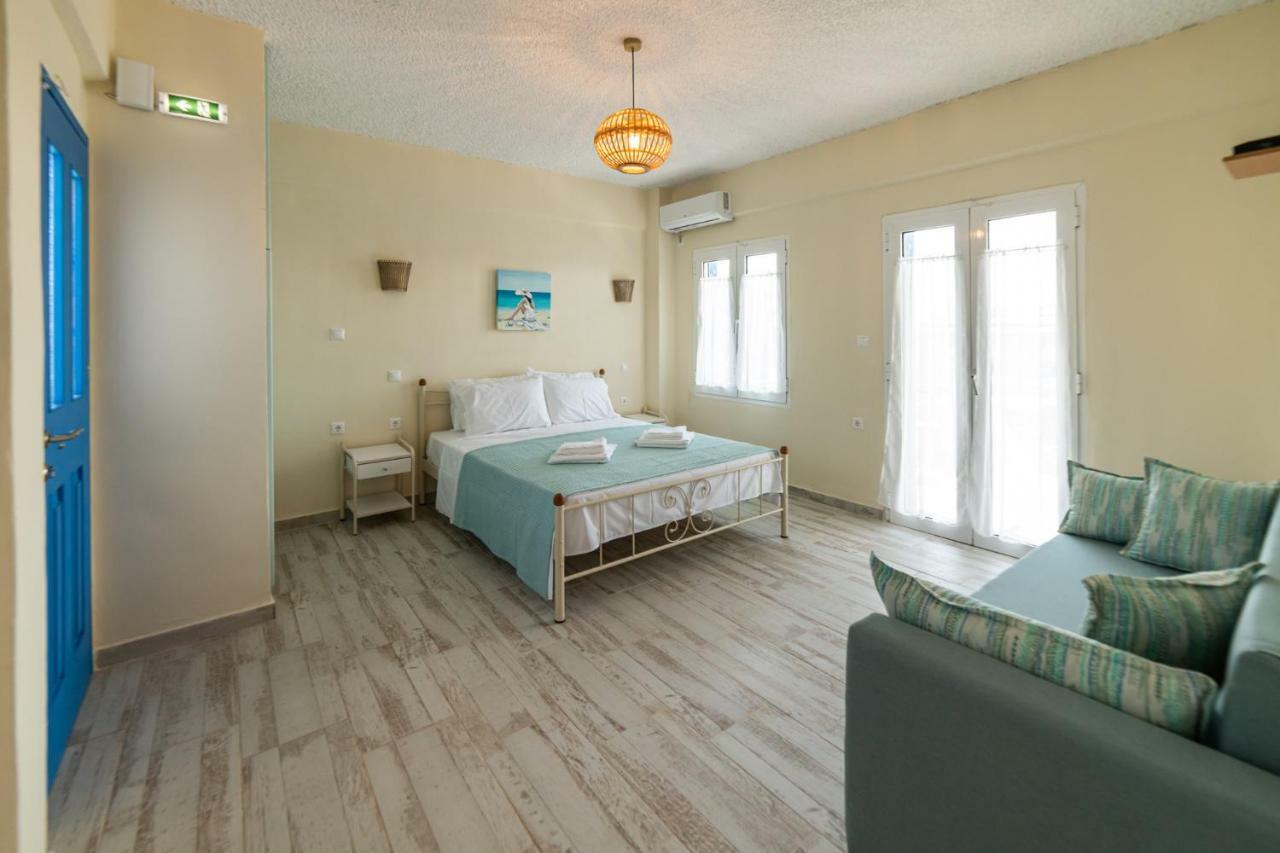 Cyclades Luxury Studios Nea Poteidaia Exteriör bild