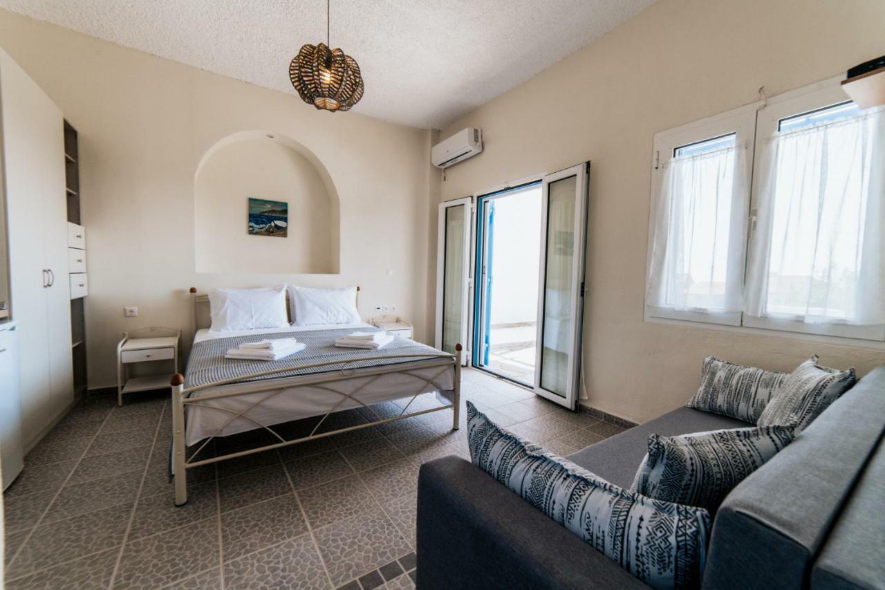 Cyclades Luxury Studios Nea Poteidaia Exteriör bild