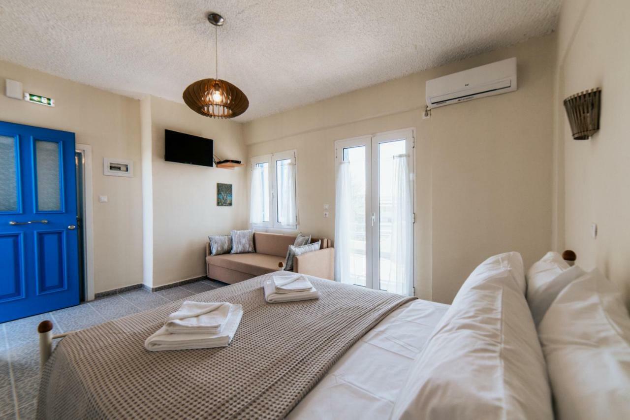 Cyclades Luxury Studios Nea Poteidaia Exteriör bild