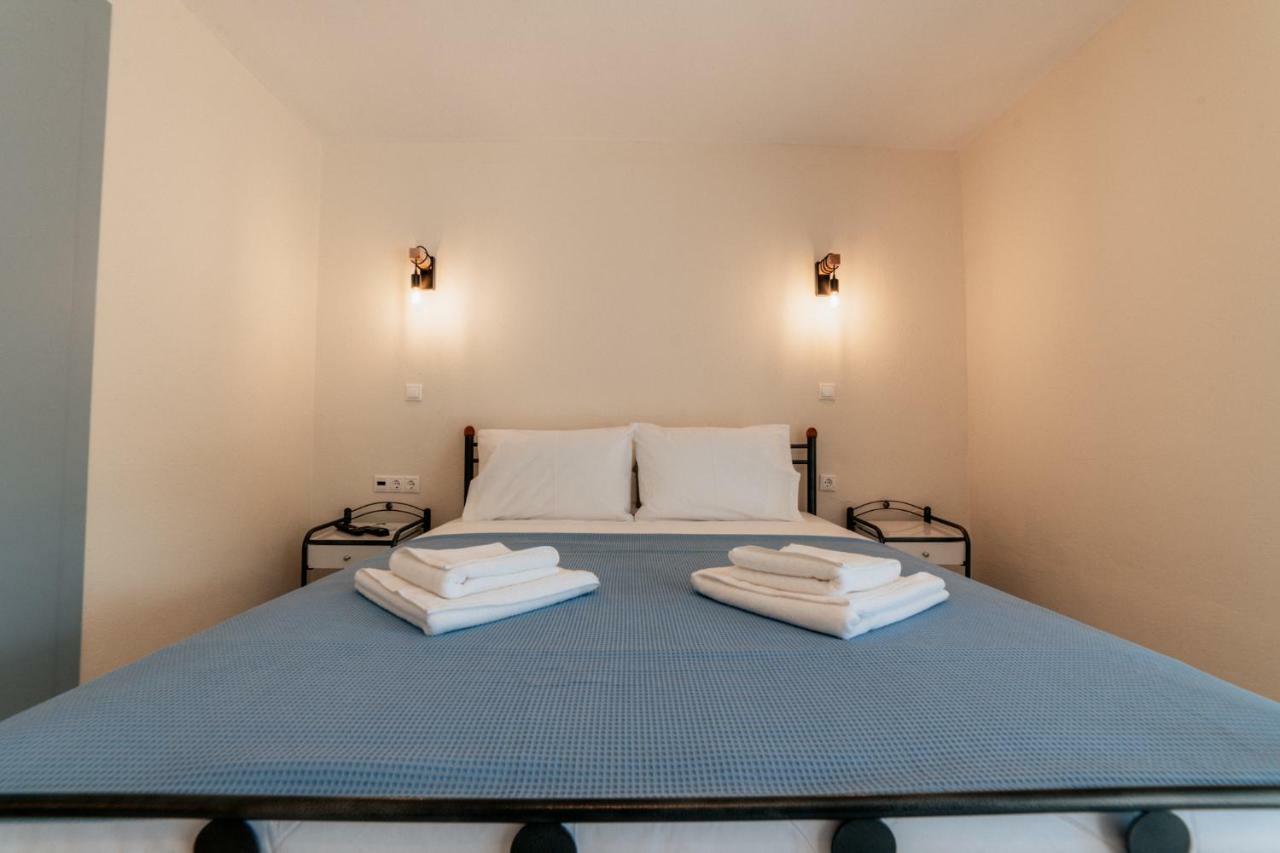 Cyclades Luxury Studios Nea Poteidaia Exteriör bild